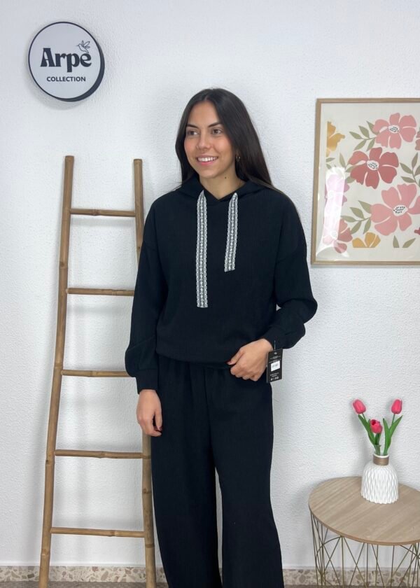 Conjunto Puntilla (Negro)