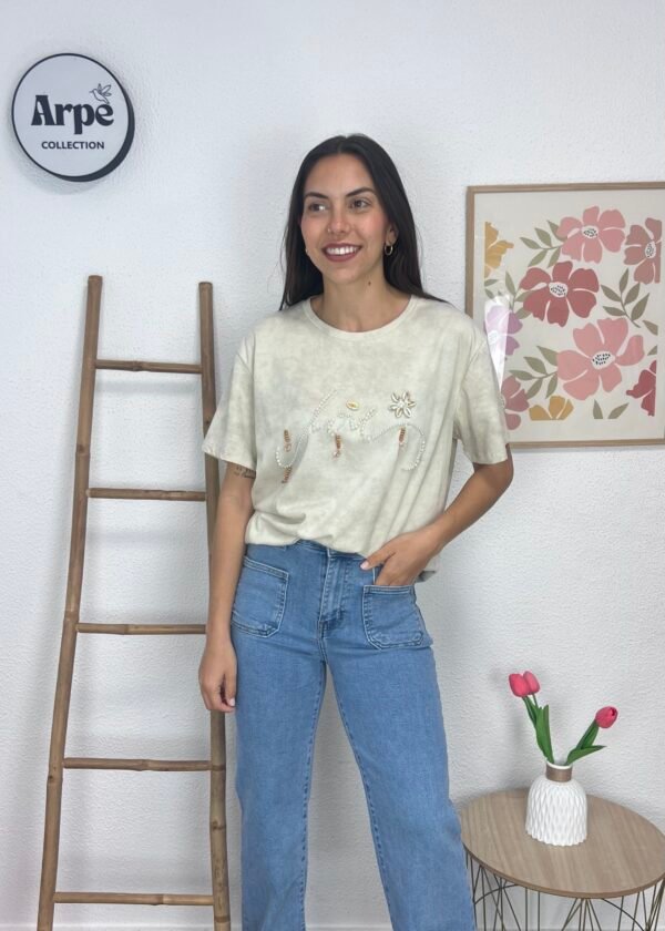 Camiseta LOVE (Beige)