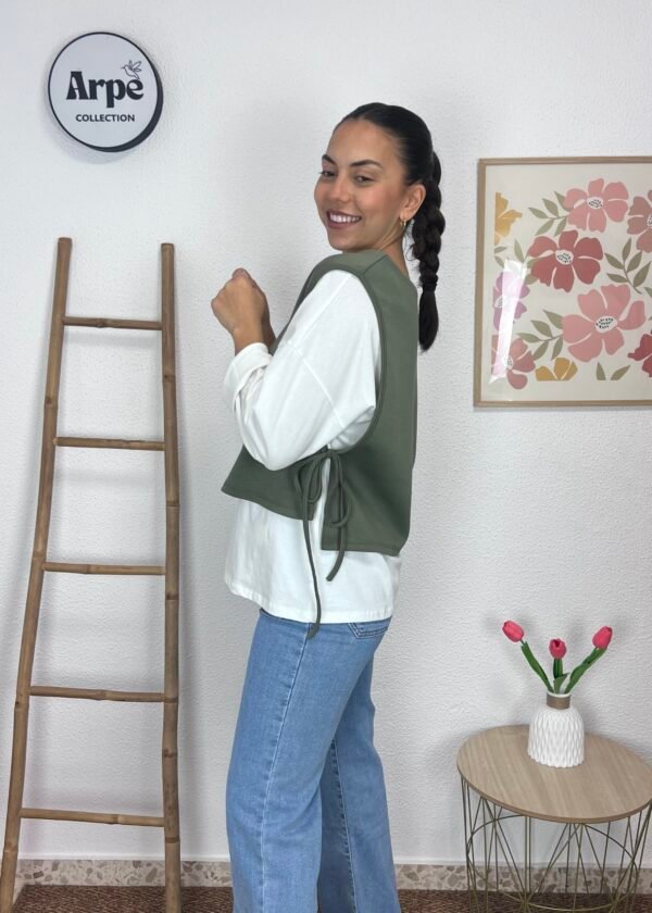 Camiseta Chaleco (Kaki)