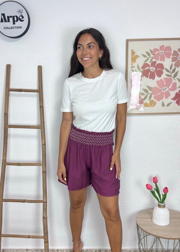 Short Costuras (Berenjena)
