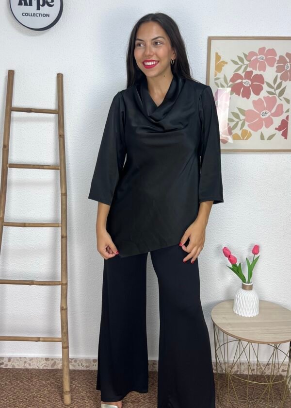 Blusa Cascada (Negra)