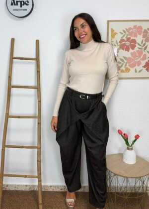 Pantalón Zara